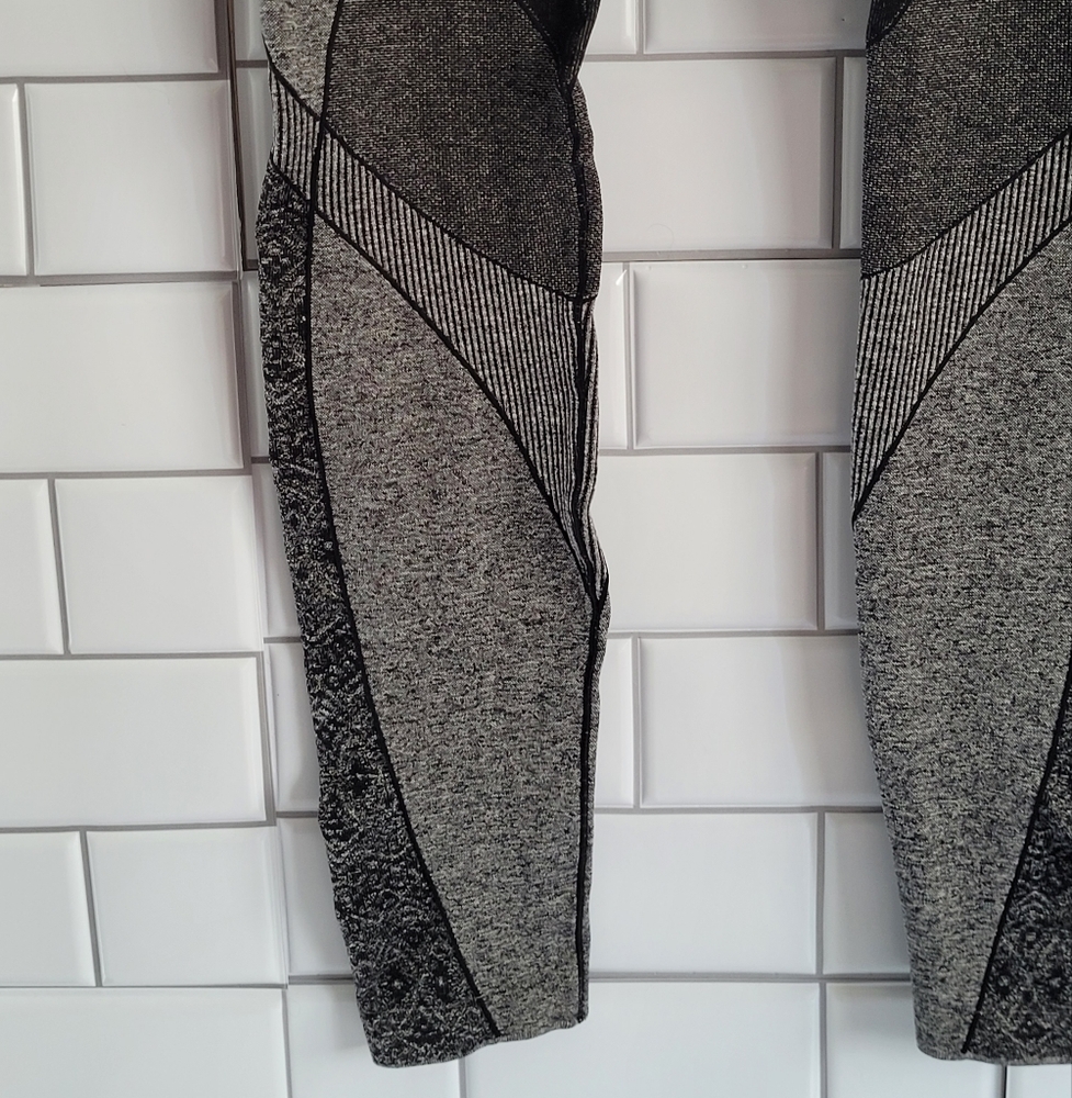 Nux Black & Heather Gray Color Block Compression … - image 5